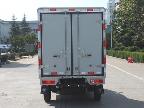 福田祥菱V1 国六小型冷藏车